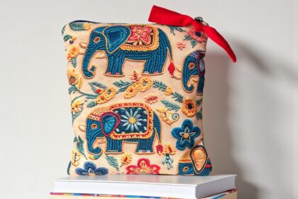 elephant-book-sleeve-with-zipper-book-cover