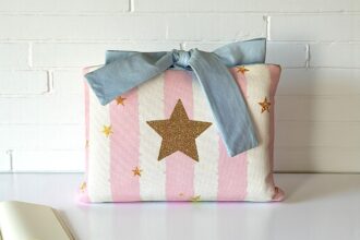 book sleeve with star